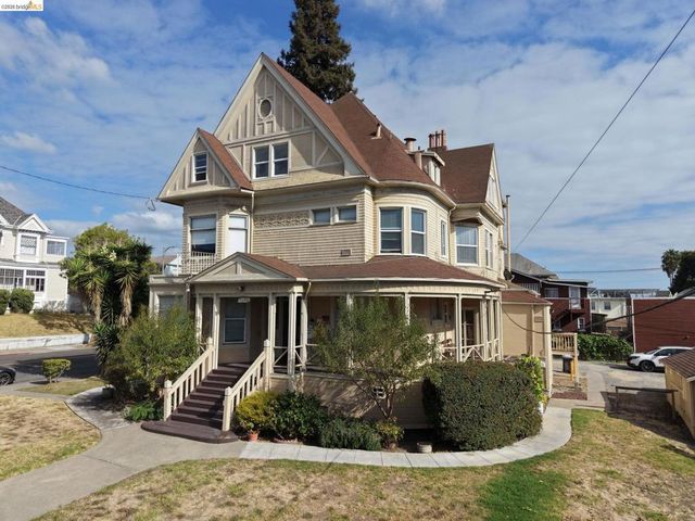 1746 10Th Ave, Oakland, CA 94606