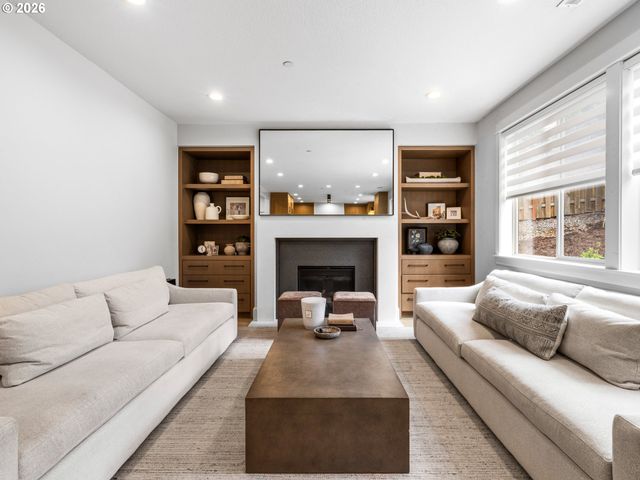 5420 Nw 15TH Cir, Camas, WA 98607