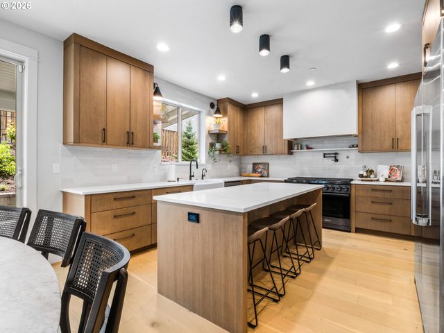 5420 Nw 15TH Cir, Camas, WA 98607