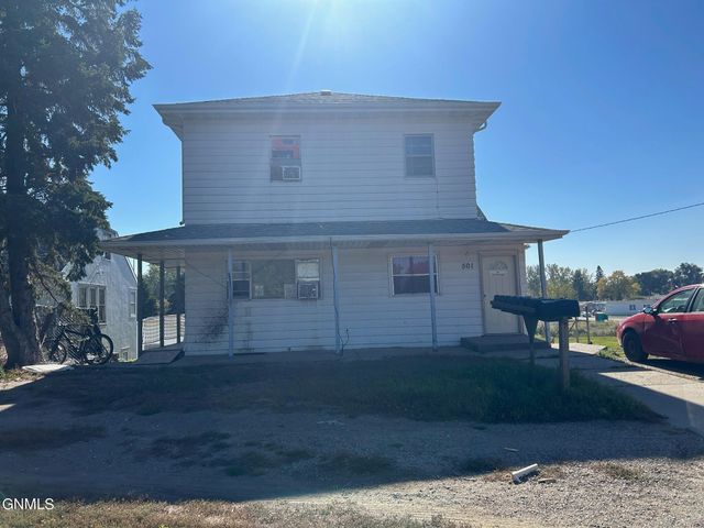 501 Memorial Highway, Bismarck, ND 58504 property photo
