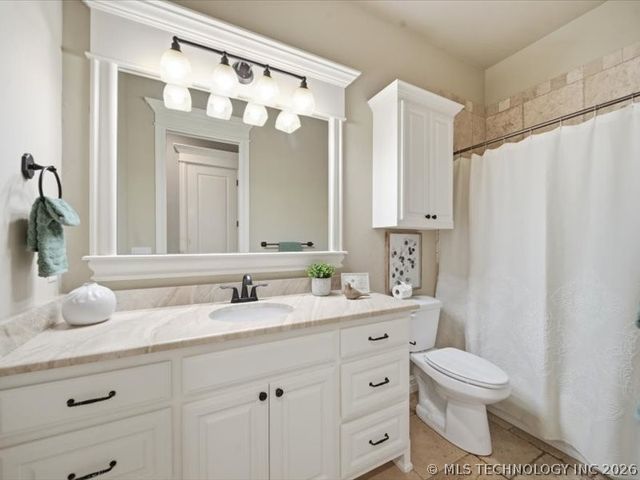 1119 W 108th Place S, Jenks, OK 74037