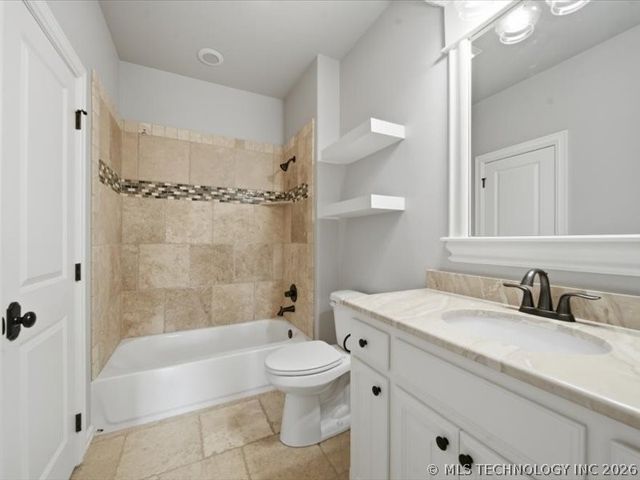 1119 W 108th Place S, Jenks, OK 74037