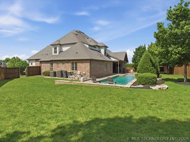1119 W 108th Place S, Jenks, OK 74037