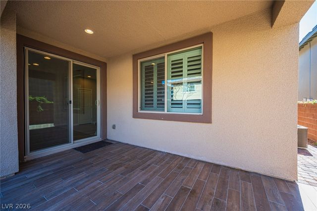 9742 Zircon Cliff Avenue, Las Vegas, NV 89148