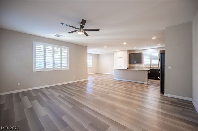 9742 Zircon Cliff Avenue, Las Vegas, NV 89148