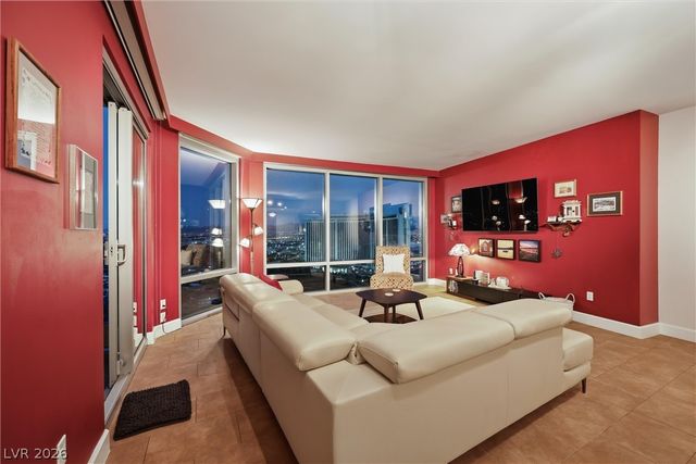 322 Karen Avenue 2402, Las Vegas, NV 89109
