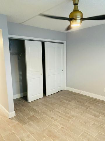 5268 NE 6th Avenue A28, Oakland Park, FL 33334