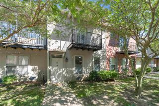 10600 Lakes Blvd #1805, Baton Rouge, LA 70810
