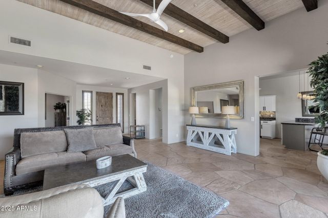 11123 E MONUMENT Drive, Scottsdale, AZ 85262