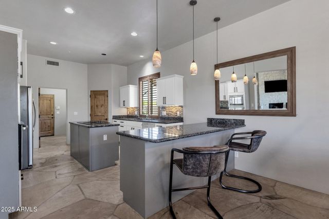 11123 E MONUMENT Drive, Scottsdale, AZ 85262