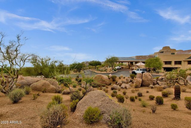 11123 E MONUMENT Drive, Scottsdale, AZ 85262