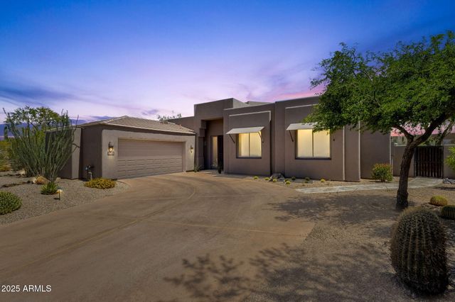 11123 E MONUMENT Drive, Scottsdale, AZ 85262
