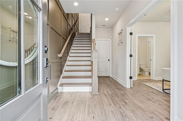 235 Midnight Oak Run 8, Alpharetta, GA 30009