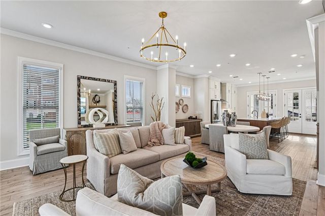 235 Midnight Oak Run 8, Alpharetta, GA 30009