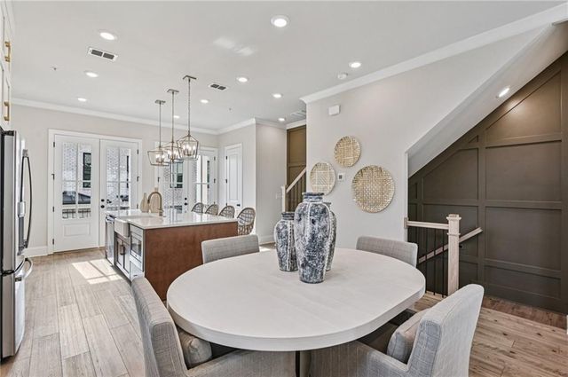 235 Midnight Oak Run 8, Alpharetta, GA 30009