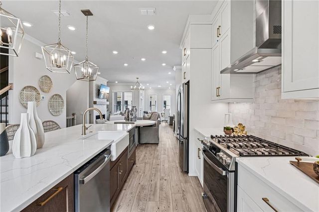 235 Midnight Oak Run 8, Alpharetta, GA 30009