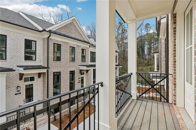 235 Midnight Oak Run 8, Alpharetta, GA 30009