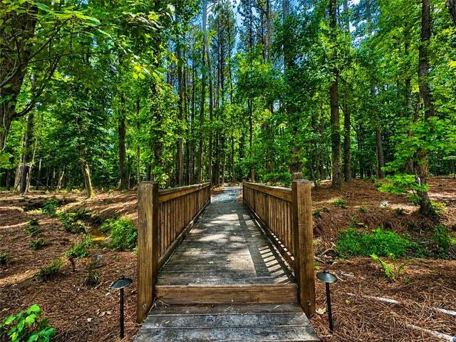 235 Midnight Oak Run 8, Alpharetta, GA 30009