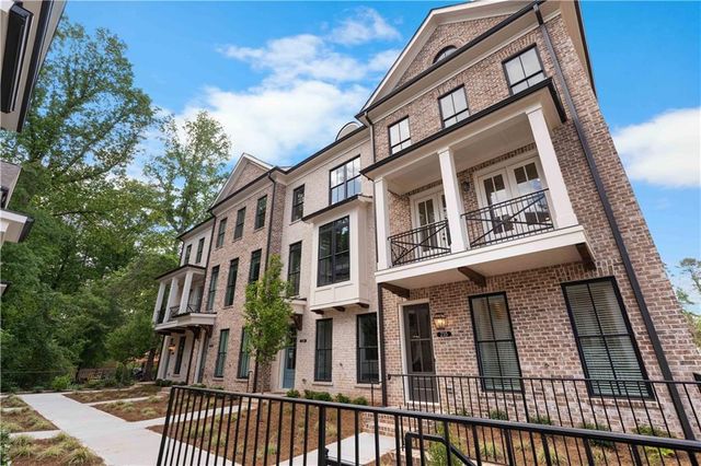 235 Midnight Oak Run 8, Alpharetta, GA 30009