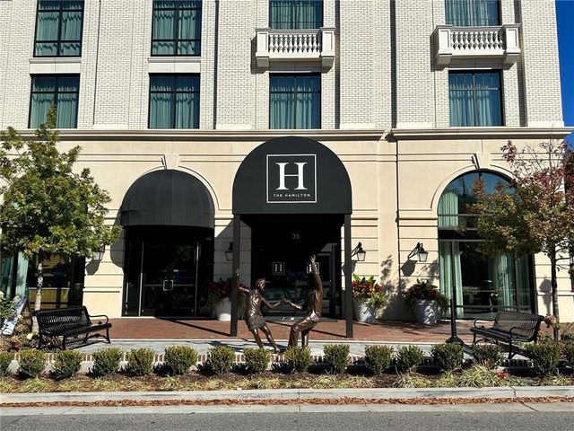 235 Midnight Oak Run 8, Alpharetta, GA 30009