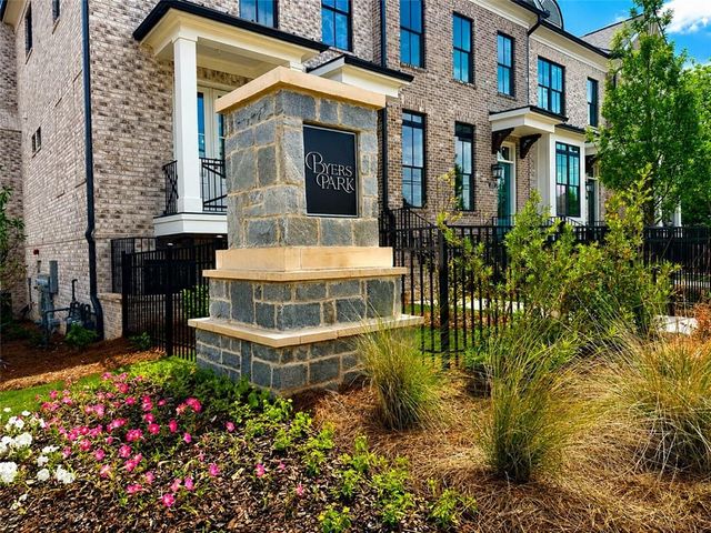 235 Midnight Oak Run 8, Alpharetta, GA 30009