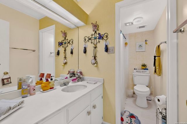 8702 Village Dr Apt 213, San Antonio, TX 78217