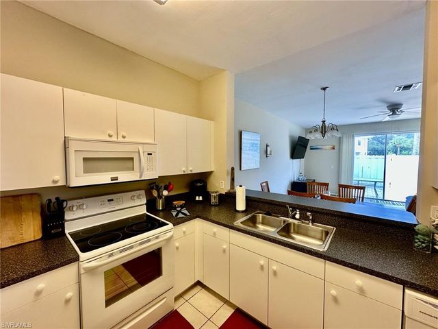 3605 Cedar Oak DR 106, Fort Myers, FL 33916
