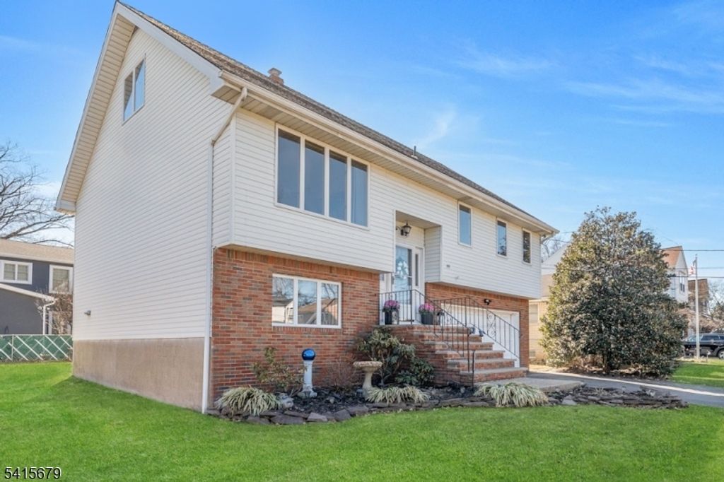 191 Pershing Rd 1, Clifton City, NJ 07013