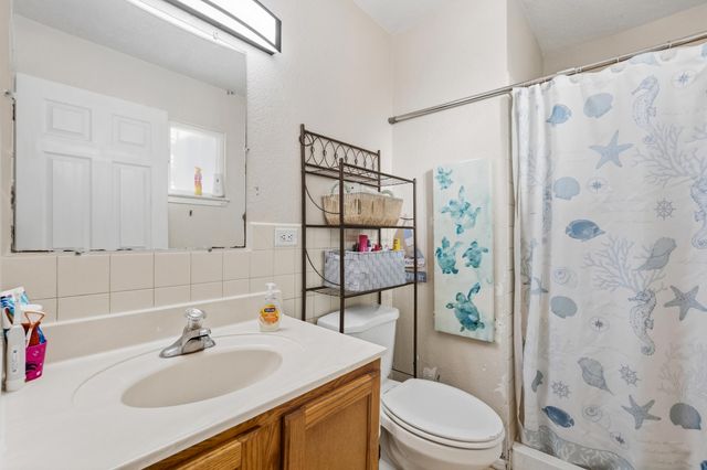 4633 Spring Valley Circle SW, Albuquerque, NM 87105