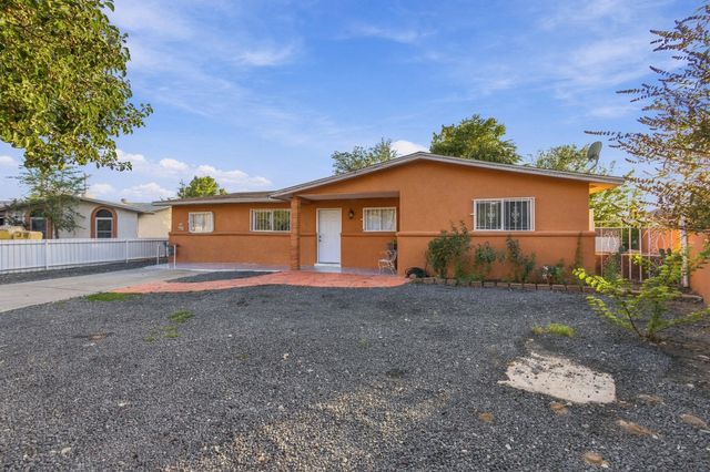 4633 Spring Valley Circle SW, Albuquerque, NM 87105