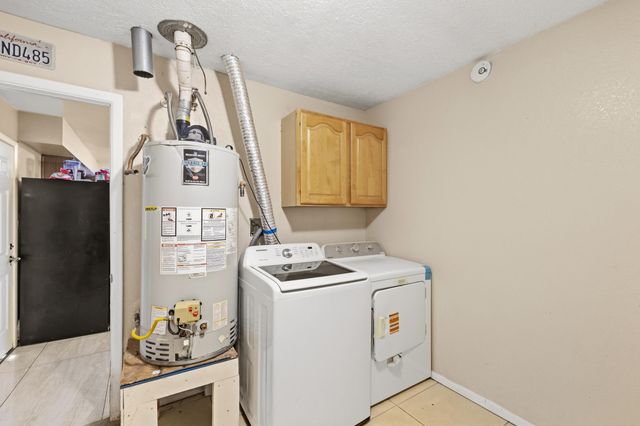 4633 Spring Valley Circle SW, Albuquerque, NM 87105