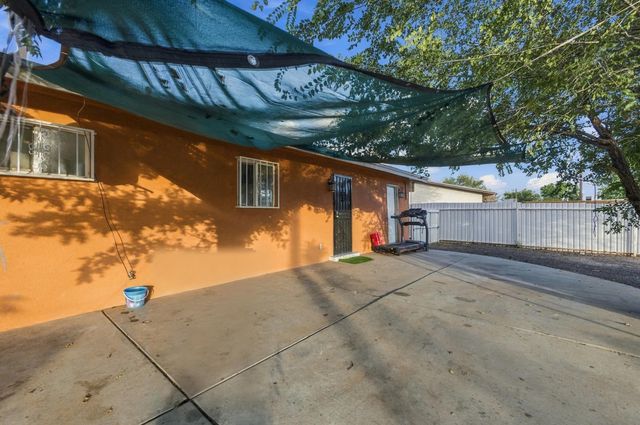 4633 Spring Valley Circle SW, Albuquerque, NM 87105