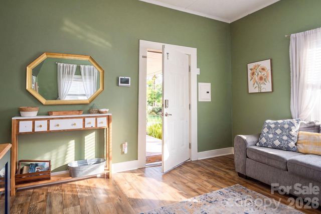 404 W 7th Avenue, Lexington, NC 27292