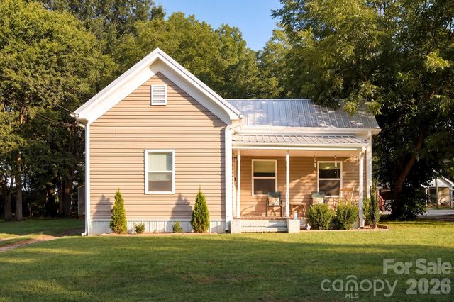 404 W 7th Avenue, Lexington, NC 27292
