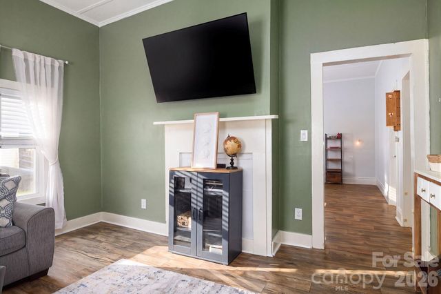 404 W 7th Avenue, Lexington, NC 27292