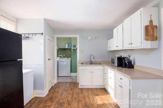 404 W 7th Avenue, Lexington, NC 27292