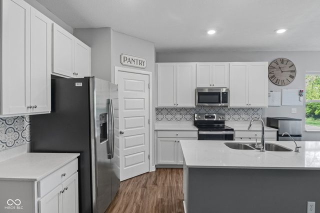 6432 Apperson Drive, Noblesville, IN 46060