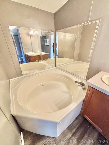 29150 S 28th Street East, Porum, OK 74455