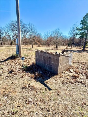 29150 S 28th Street East, Porum, OK 74455