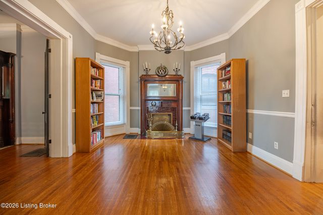 1410 S 1st St, Louisville, KY 40208