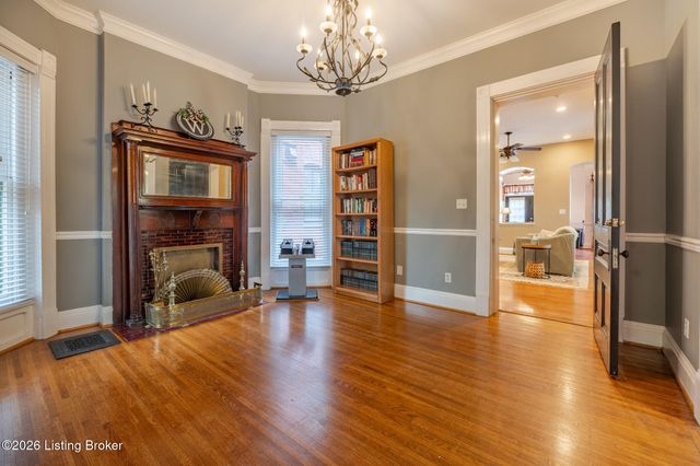 1410 S 1st St, Louisville, KY 40208