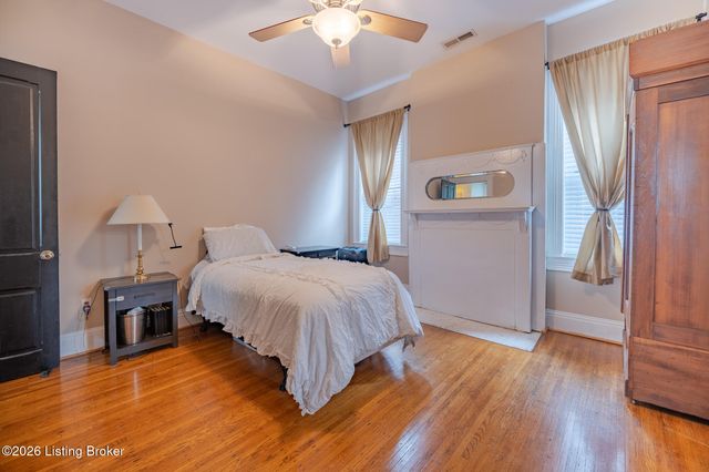1410 S 1st St, Louisville, KY 40208