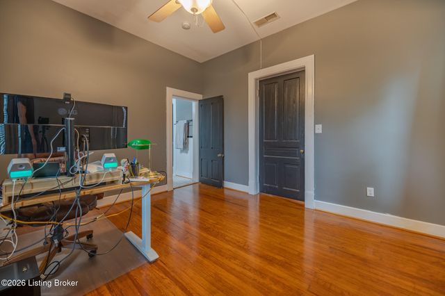 1410 S 1st St, Louisville, KY 40208