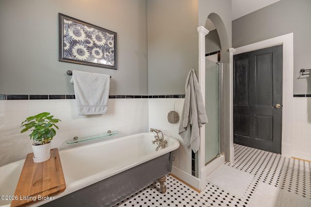 1410 S 1st St, Louisville, KY 40208