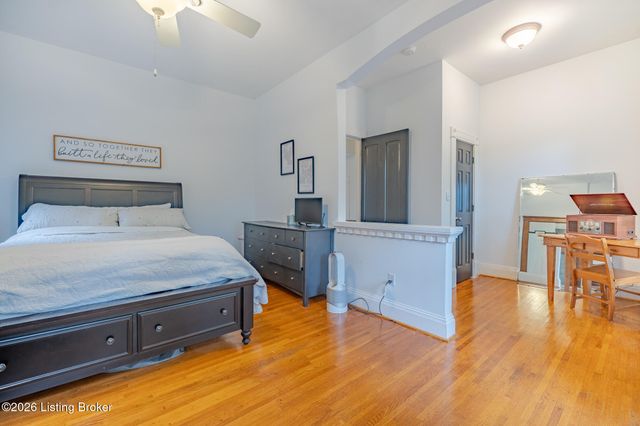 1410 S 1st St, Louisville, KY 40208