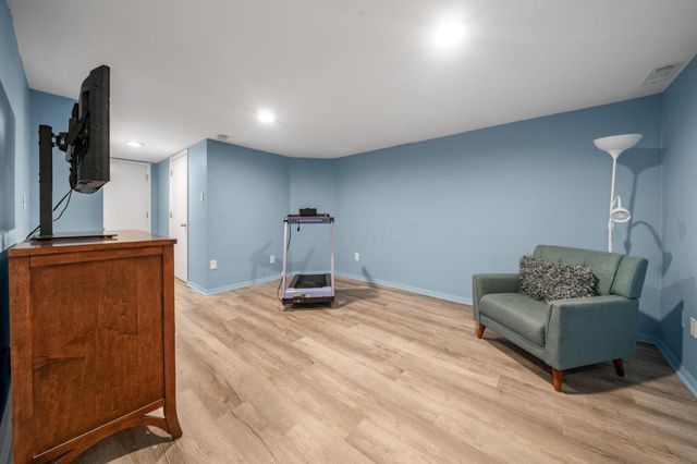 4043 Parkcove Drive, 19A, Columbus, OH 43230