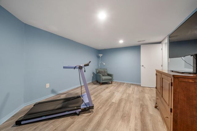 4043 Parkcove Drive, 19A, Columbus, OH 43230