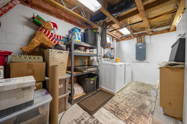 4043 Parkcove Drive, 19A, Columbus, OH 43230