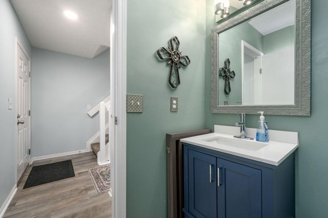 4043 Parkcove Drive, 19A, Columbus, OH 43230