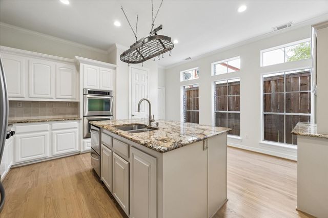 2518 Sheridan Street A, Houston, TX 77030